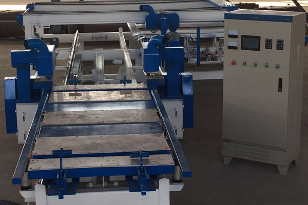 多動能四邊切割鋸.jpg 多動能四邊切割鋸.jpg