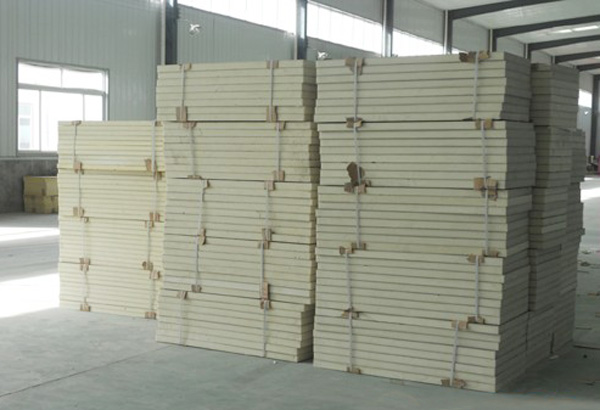 門芯板制板機(jī).jpg 門芯板制板機(jī).jpg