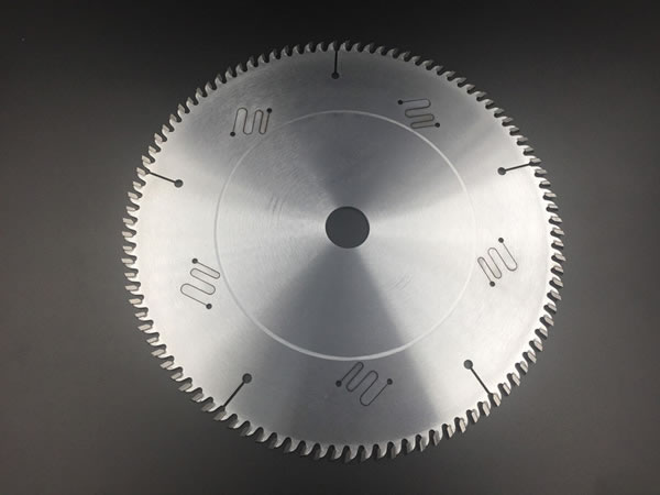 精密鋸鋸片.jpg 精密鋸鋸片.jpg